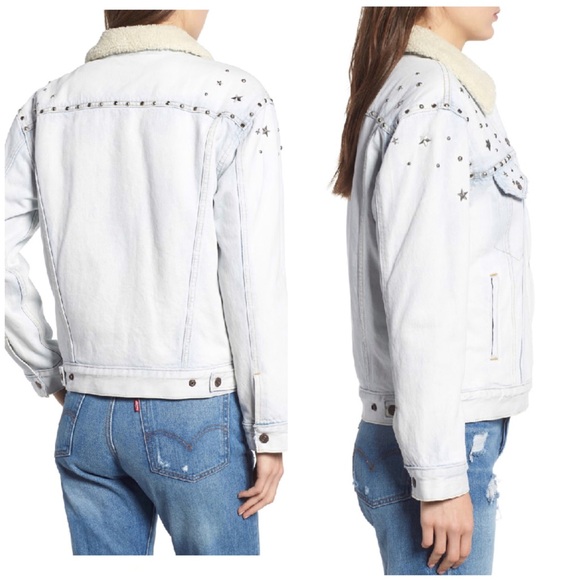 NWT Levi’s Ex-Boyfriend light wash trucker jacket - Picture 2 of 10